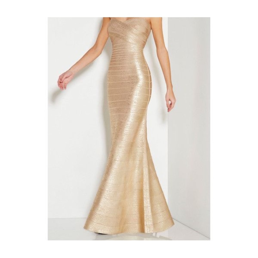 ISO!!!!!!!!! SARA GOWN HERVE LEGER PLS HELP ME FIND IN SIZE XXS, XS, OR SMALL